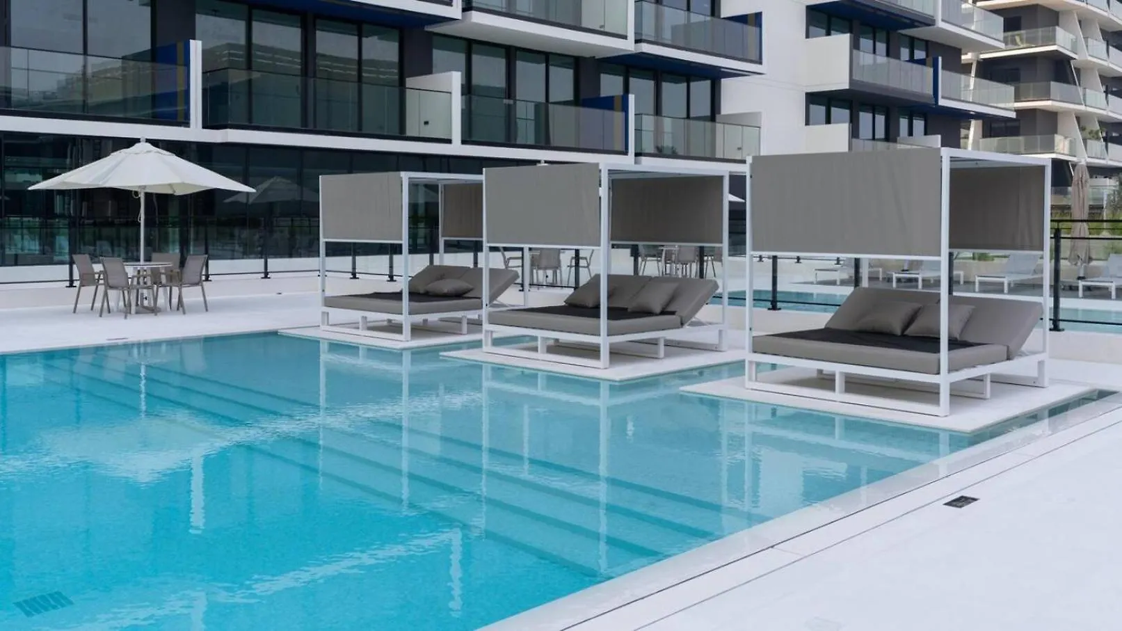 Appartement Well-Furnished 1Br In Jvc Pool & Free Parking à Dubaï Émirats arabes unis