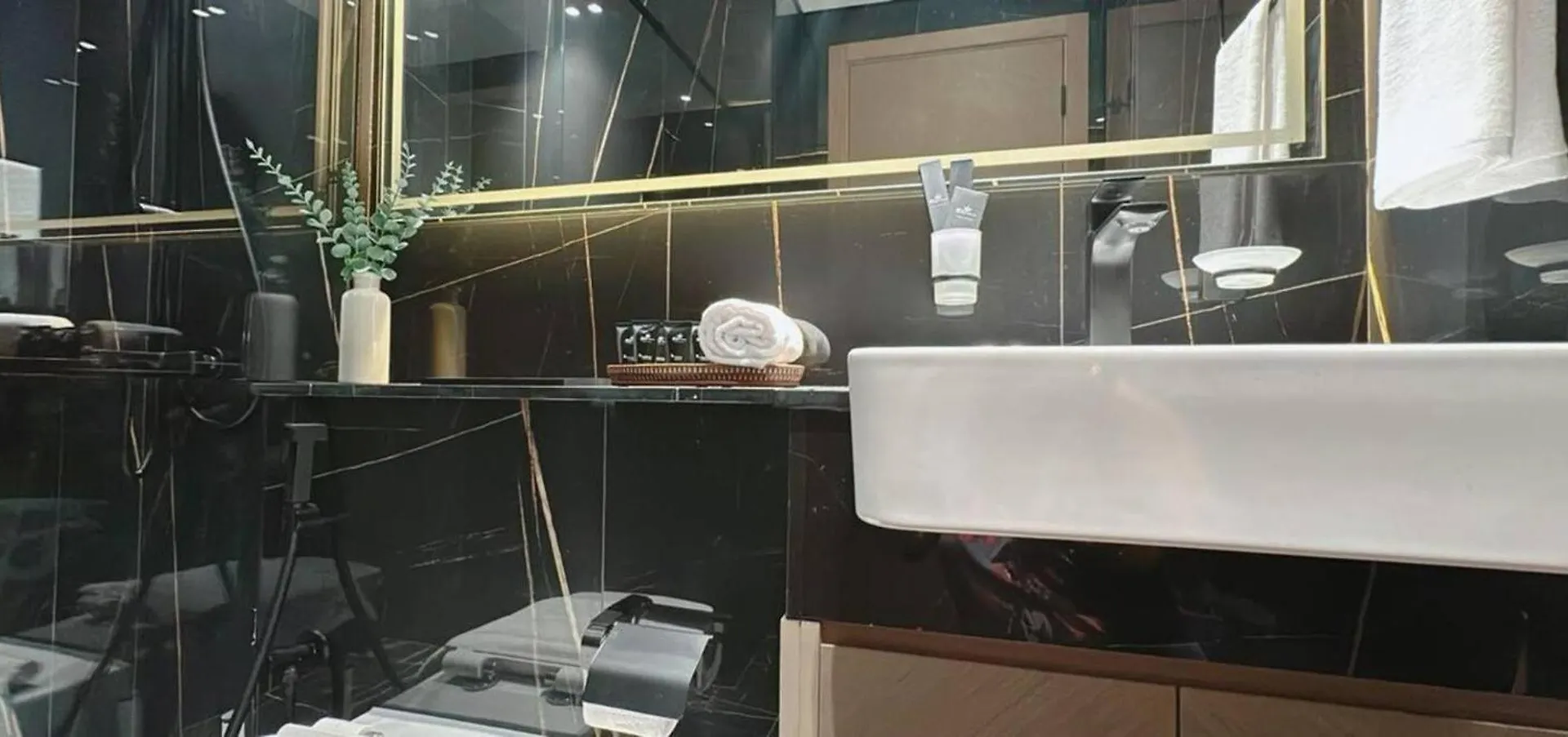 Appartement Well-Furnished 1Br In Jvc Pool & Free Parking à Dubaï Émirats arabes unis